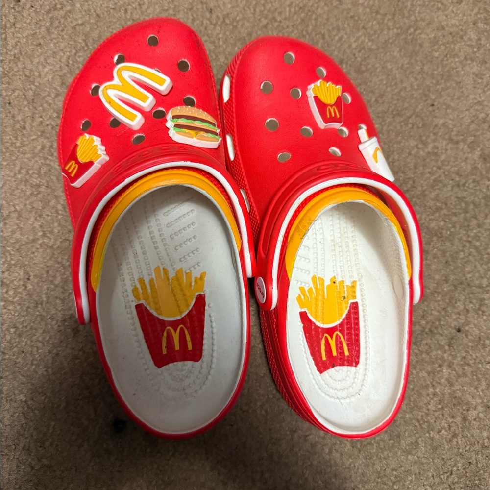 CROCS MCDONALDS
